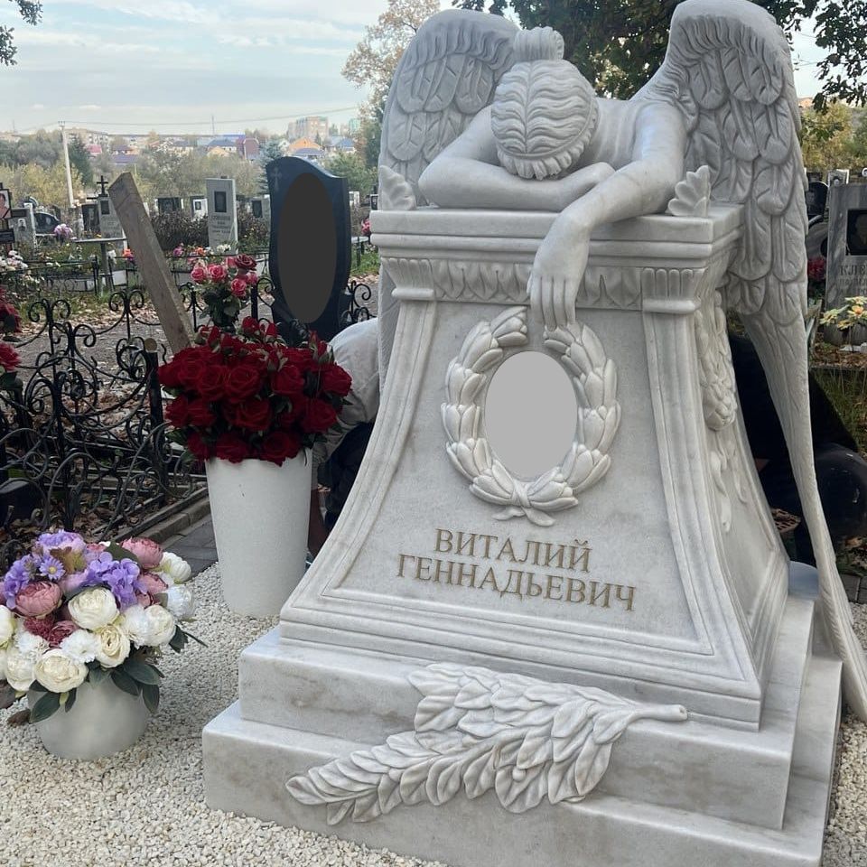 Памятник белый ангел из мрамора на могилу